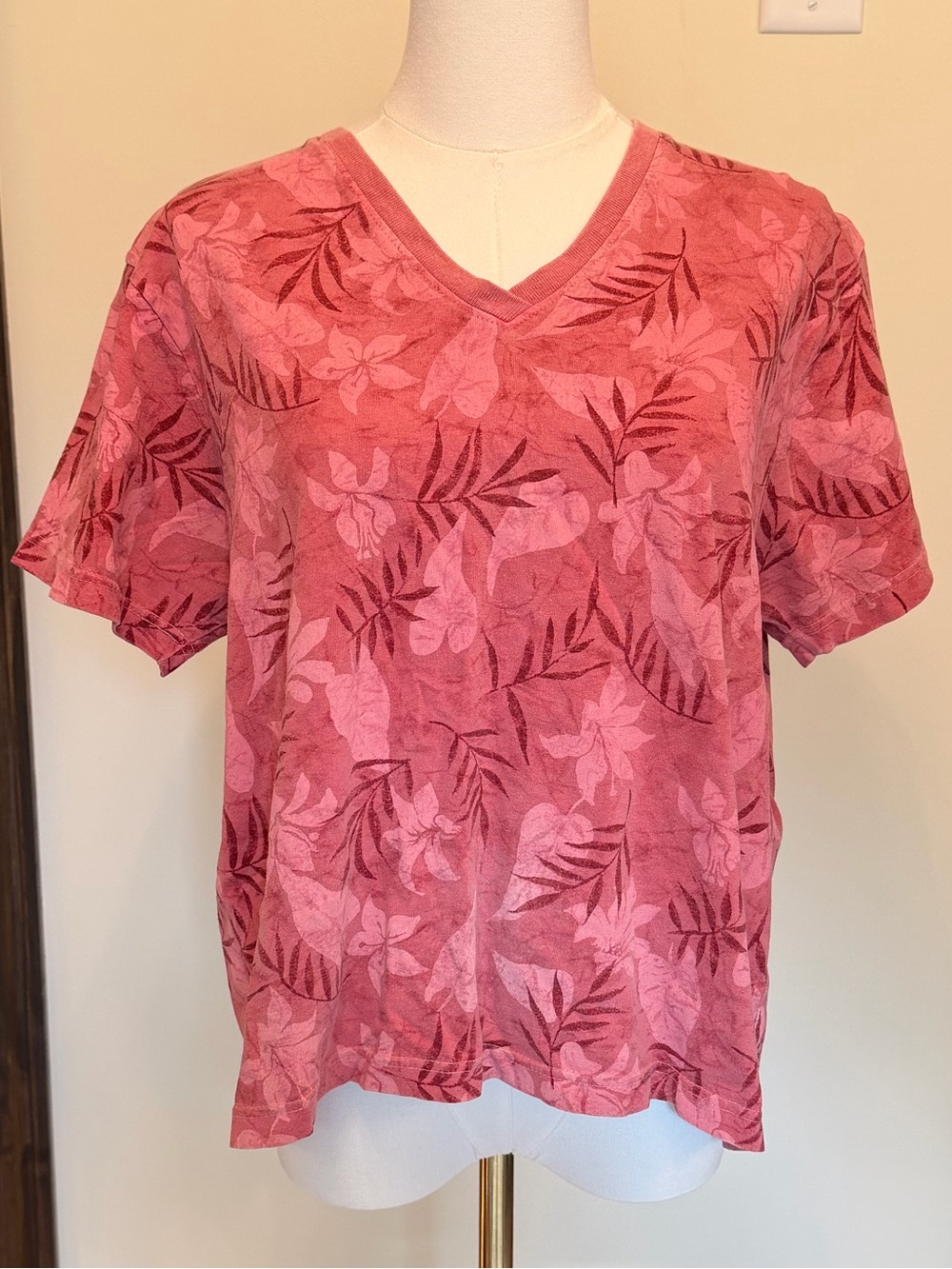 L.L. Bean Rose Pink Floral V-Neck Short Sleeve Tee